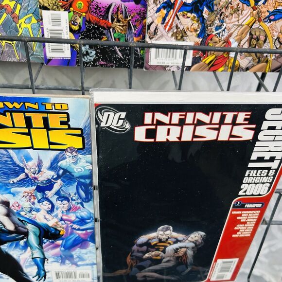 Infinite Crisis 1-7 Secret Files 1 Countdown (2005) 1st Jaime Reyes Blue Beetle - Picture 3 of 7